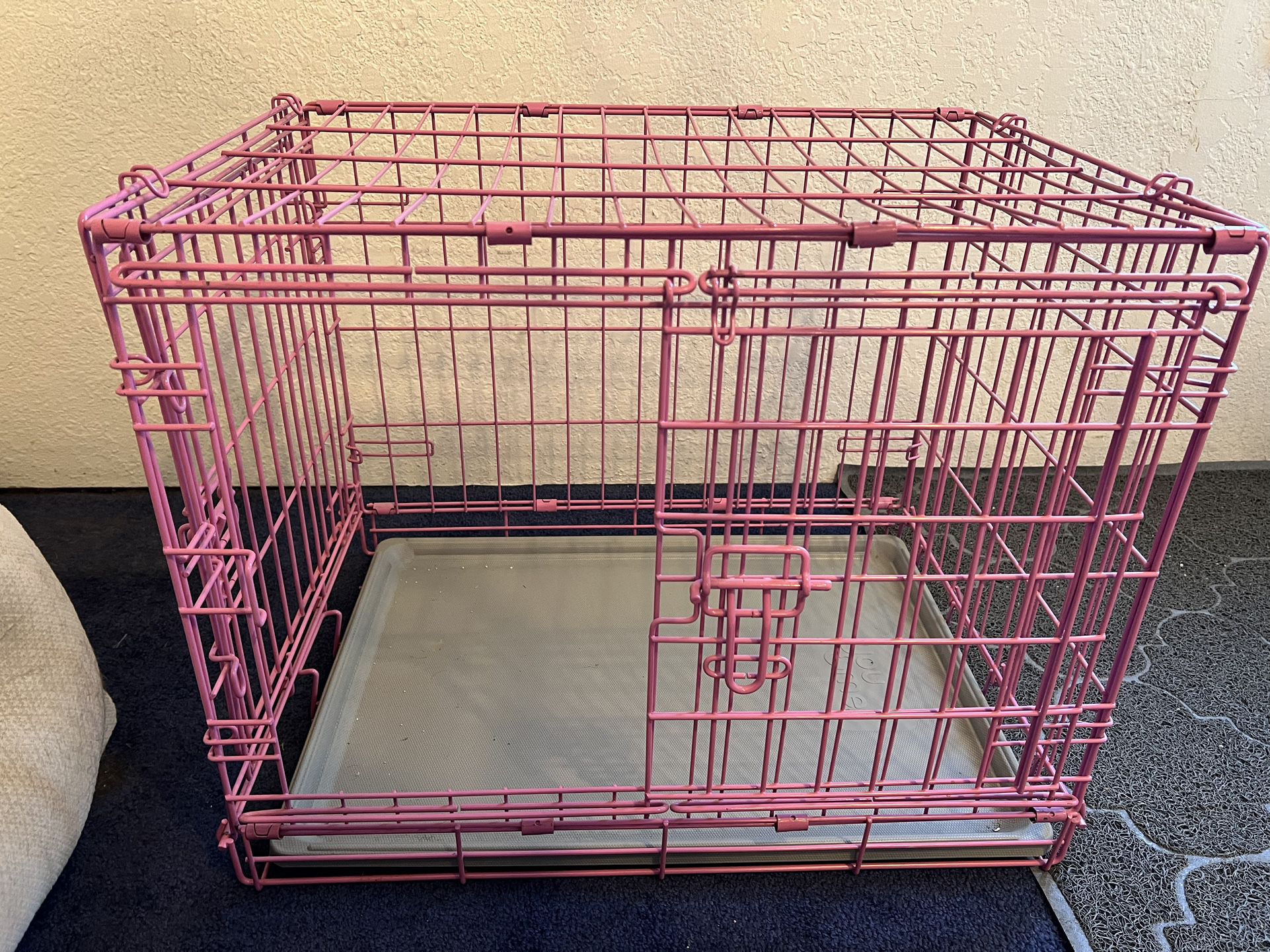 Small Dog crate 