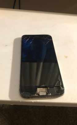 iPhone 6s cracked screen no home button.
