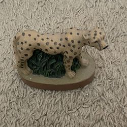 Cheetah Figurines 
