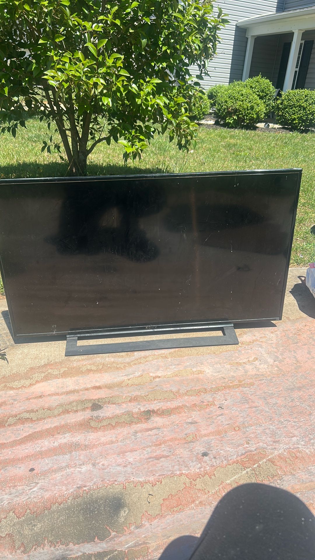 Free Broken Sony 32 Inch Tv