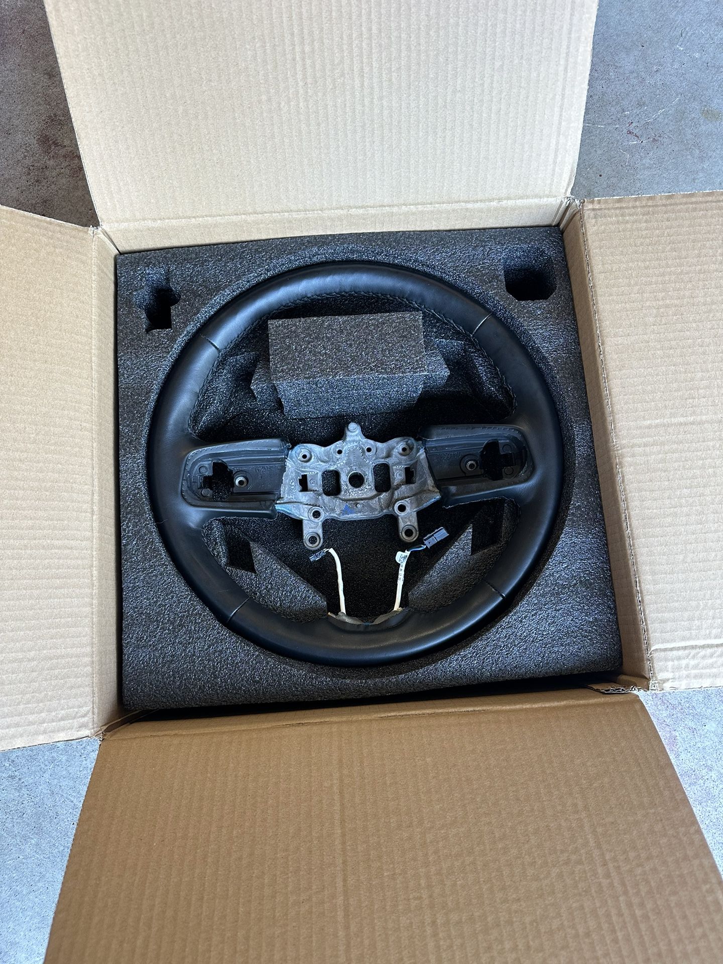 Steering Wheel Jeep Wrangler Gladiator JL/JLU/JT 2018-2023