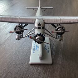 United airlines ford tri-motor die-cart airplane model