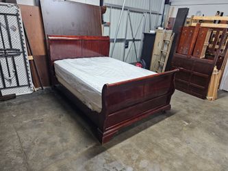 Queen bed and mattress