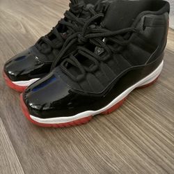 Jordan Retro 11 “bred” Size 10