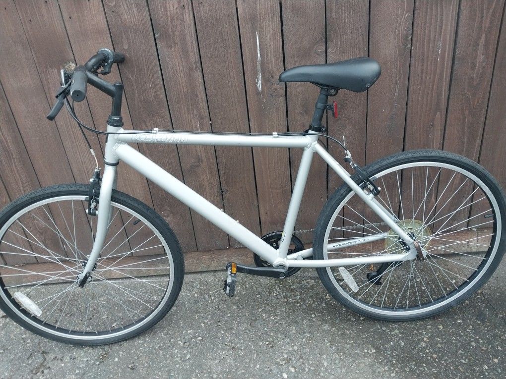 Unusual 9-speed City Cruiser