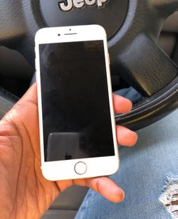 iPhone 7 32Gb NO SCRATCHES* UNLOCKED*