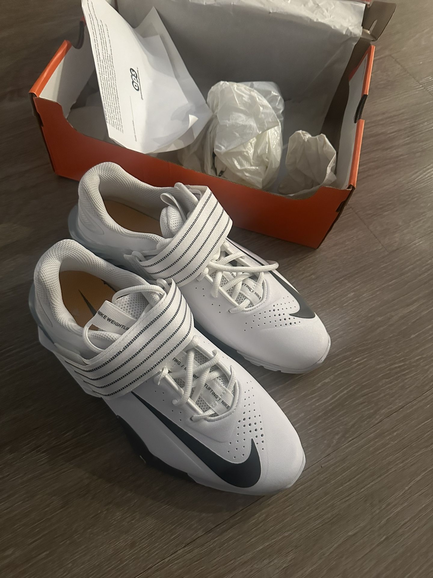 Nike Savaleos Weightlifting Shoes Size BRAND NEW