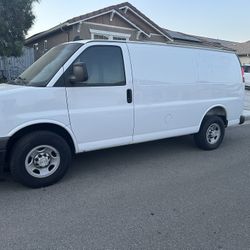 2019 Chevrolet Express 2500