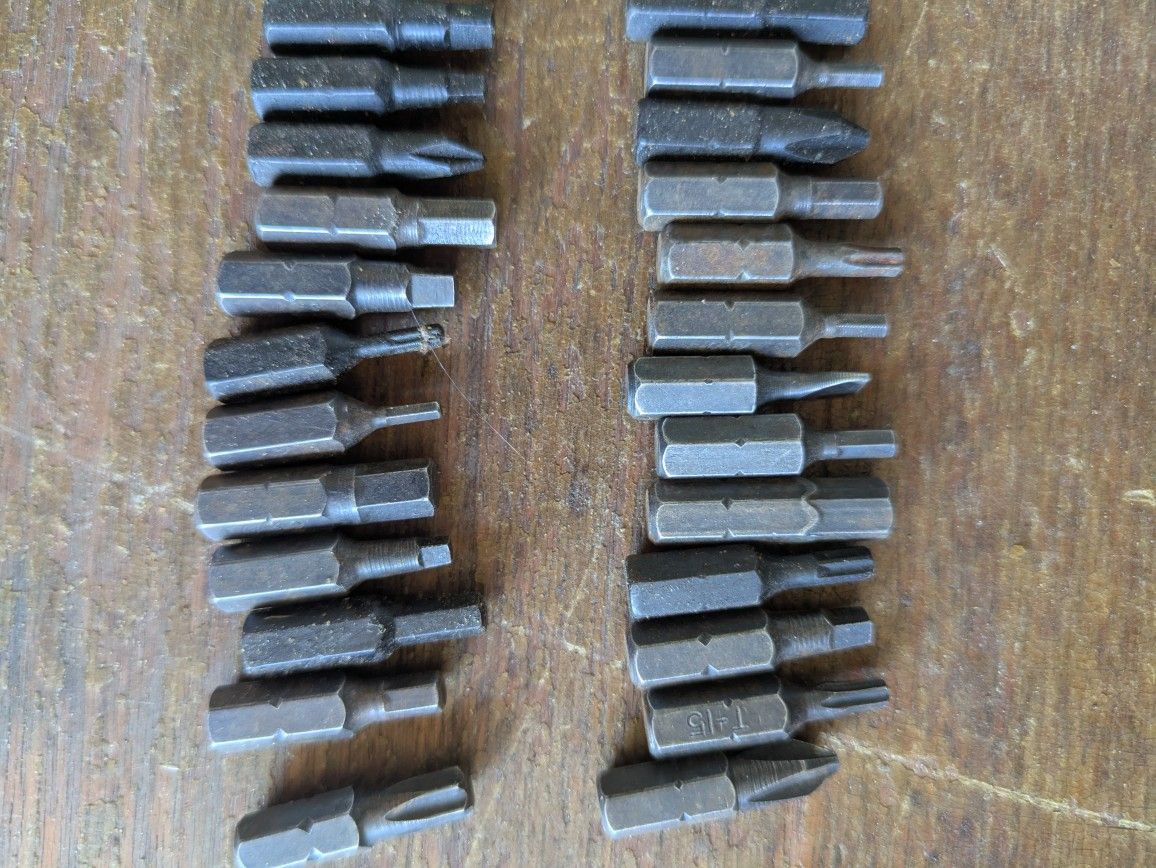 19 PIECE LOT