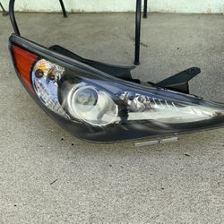 2011-2014 Hyndai Sonata Headlights