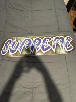 Supreme skate board