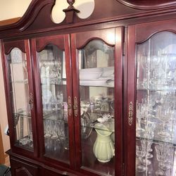 China cabinet 