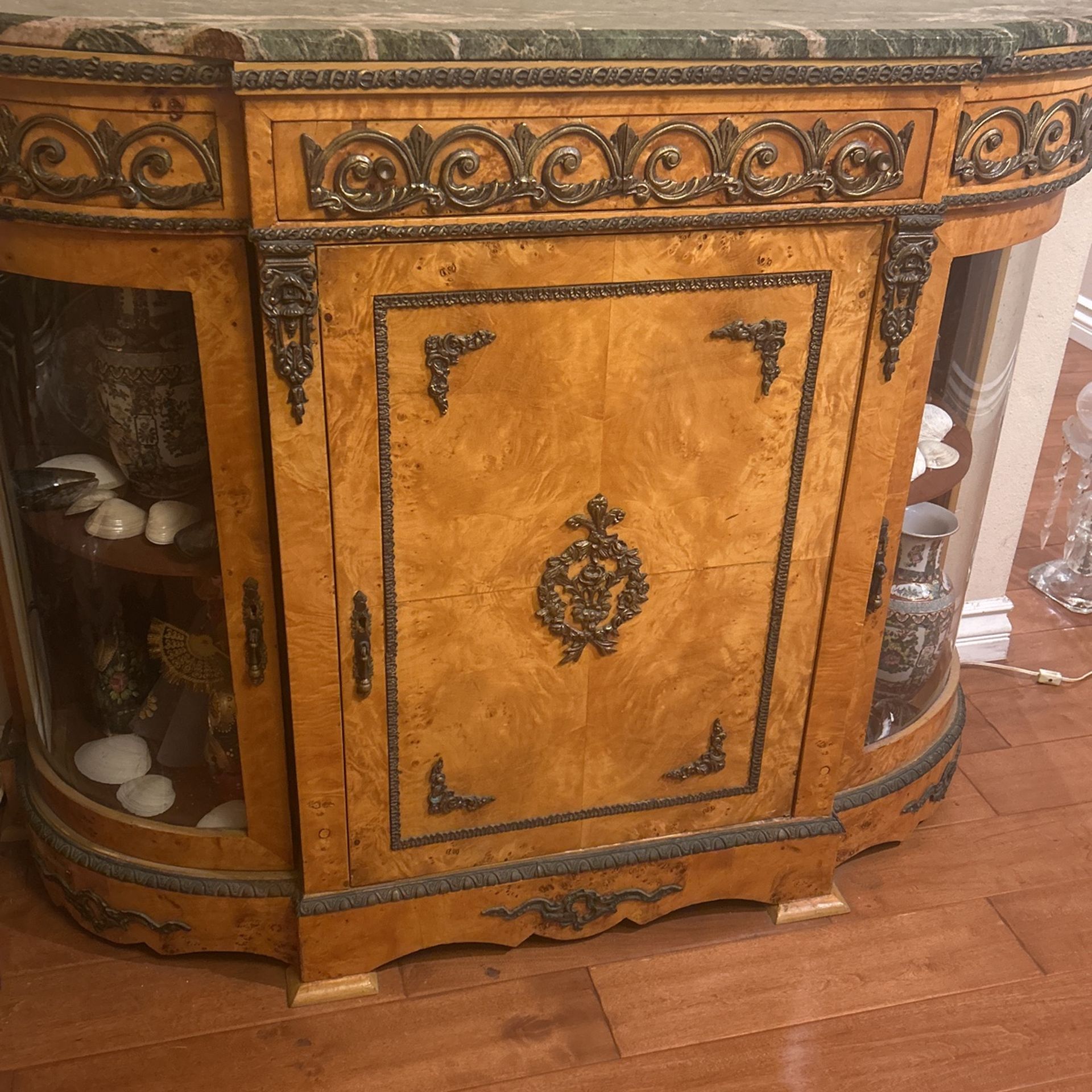 Designer Cabinet 