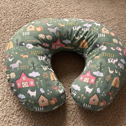 Like NEW Green Boppy With Farm Animals 