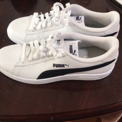 Pumas Black And White