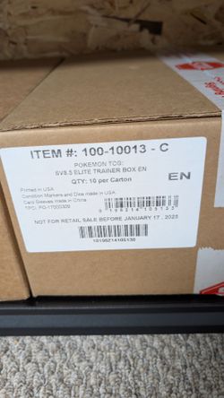 Pokémon Prismatic Evolutions TCG SV8.5 Elite Trainer Box Case