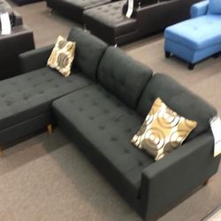 New 86x69 Black Sectional Couch / Free delivery 