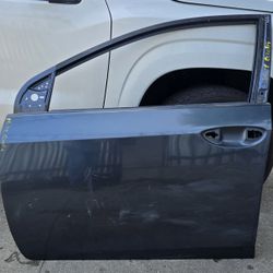 2014 2015 2016 2017 2018 TOYOTA COROLLA LEFT DRIVER FRONT DOOR