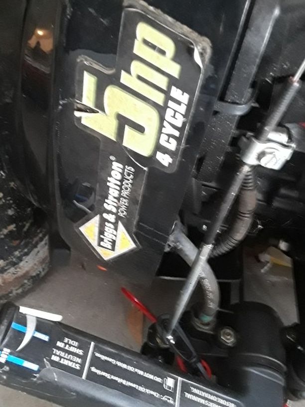 5 Hp Briggs And Stratton Motor With Aluminum 12 Foot John Boat
