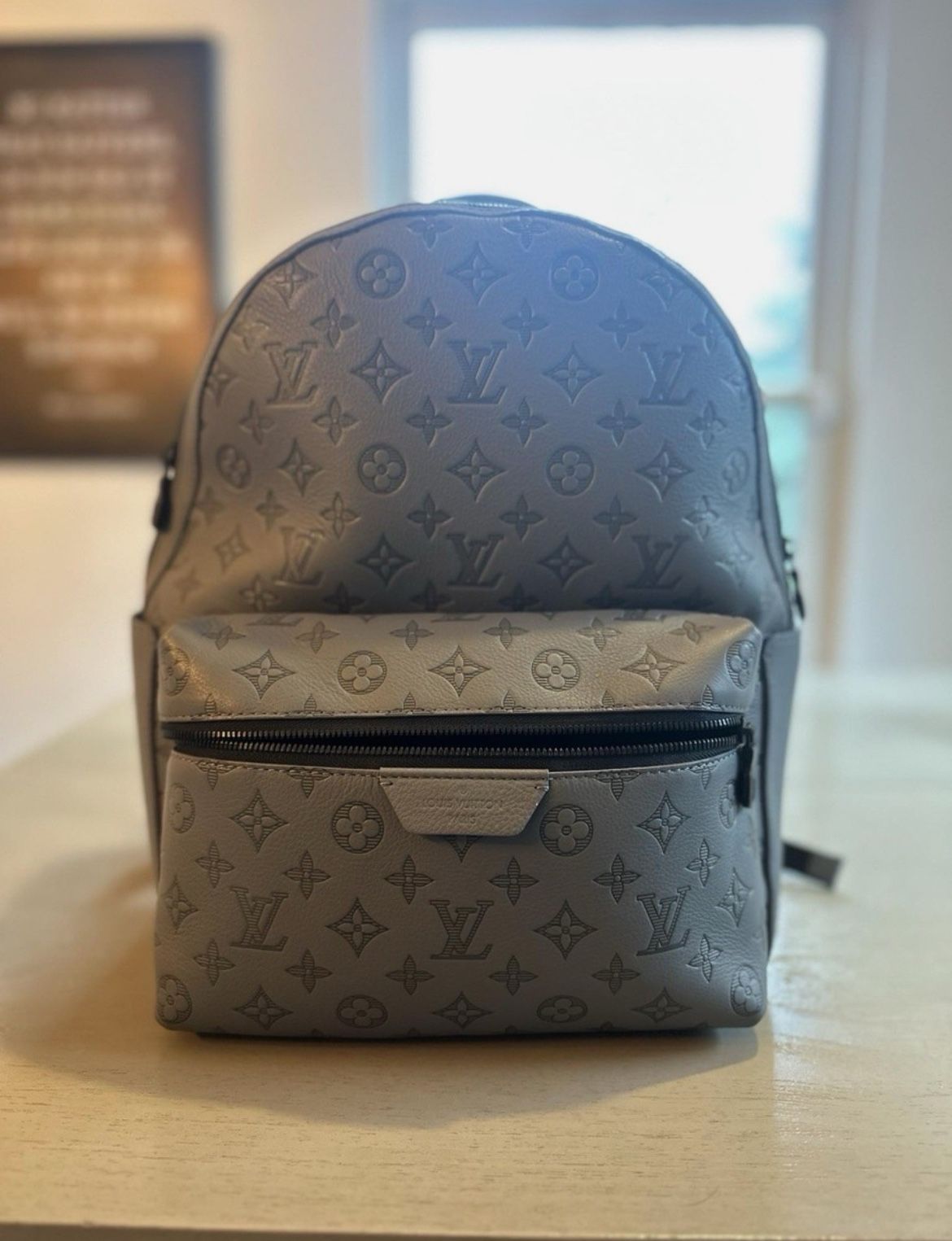 Authentic 2024 Louis Vuitton calf leather Discovery Backpack M46557