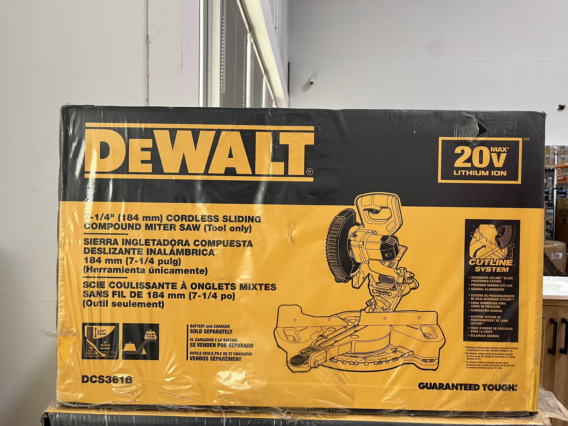DEWALT 20V MAX Cordless 7-1/4 in. Sliding Miter Saw (Tool Only) for Sale in  Peoria, AZ OfferUp