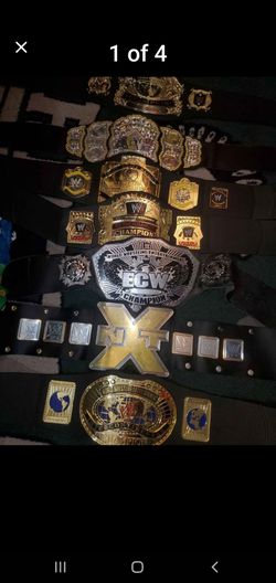 Wrestlemania wwe wrestling championship title belts 40 inch only 60 each !betta hurry Halloween 🎃