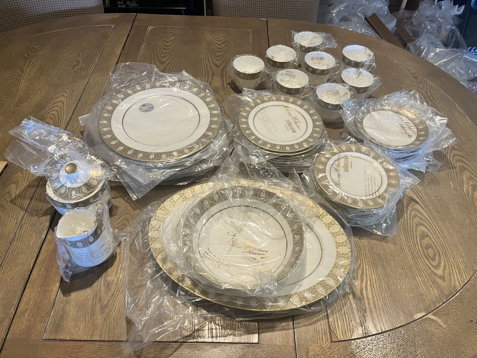 45 Piece Mikasa Bone China Set