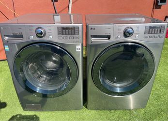 LG Washer And Dryer Set