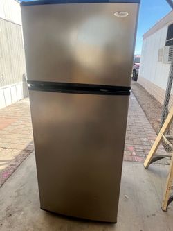 Whirlpool Refrigerator/Freezer, Stainless