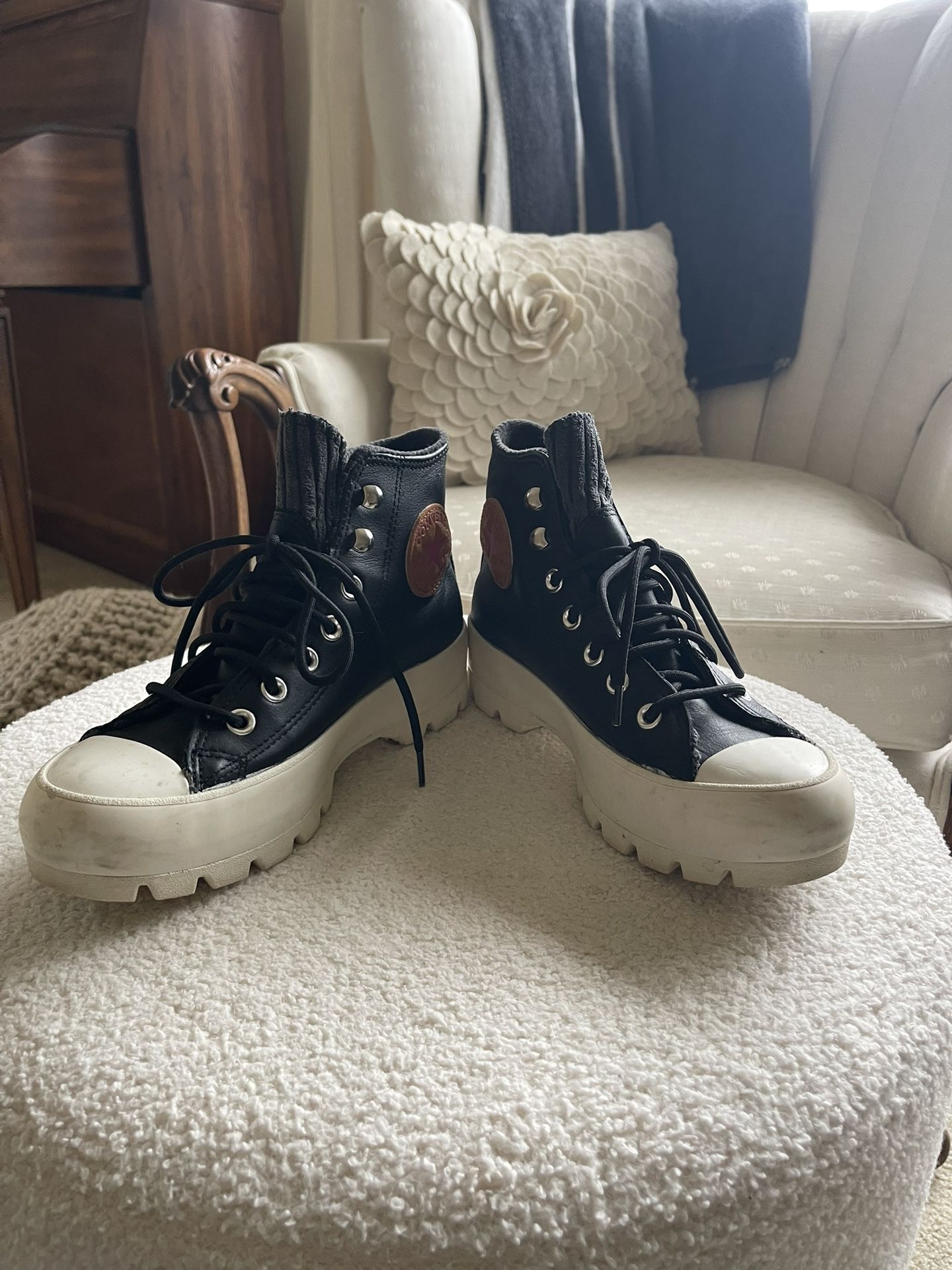 Converse black leather chunky high tops 6.5