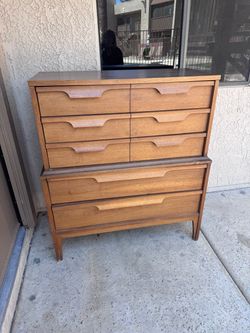 Vintage Mid Century Dresser
