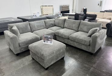 BRAND NEW 4PC SECTIONAL SOFA SET WITH OTTOMAN AND ACCENT PILLOWS INCLUDED $569