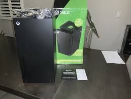 Xbox Series X Replica Mini Fridge