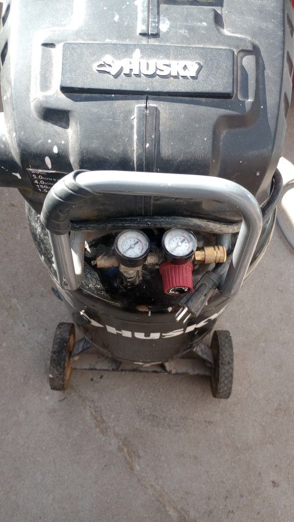 Husky Compressor 20 Gallon