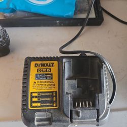 12v/30v Max  Charger
