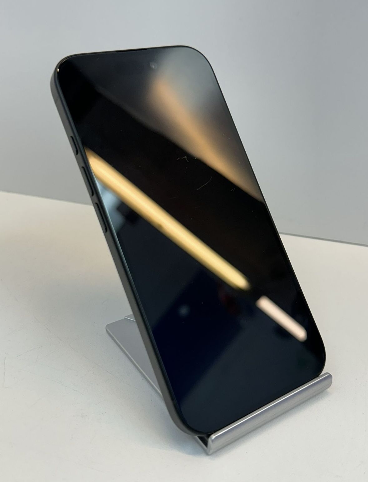 iPhone 16 black 128gb Unlocked