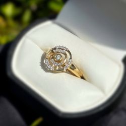 Jewelry 10k solid yellow gold diamonds 0.25 CTW ring sz 7.00