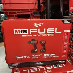 Milwaukee M18 FUEL 18V Lithium-Ion Brushless Cordless Hammer Drill and Impact Driver Combo Kit (2-Tool) with 2 Batteries