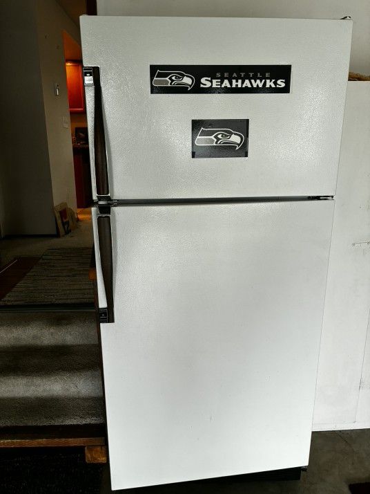 Frigidaire Fridge/Feeezer