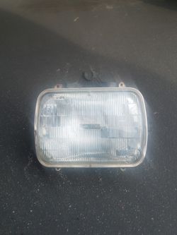 Toyota pickup headlight