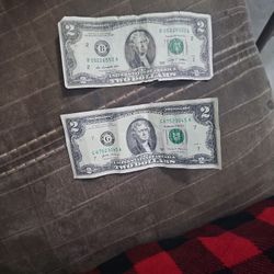 2 Dollar Bills