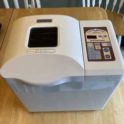 Corner Bakery/Toastmaster Bread & Dessert Machine