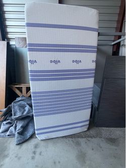 Mattress twin