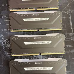 Corsair Vengeance RGB Pro DDR4 RAM (CMW32GX4M2C3200C16)