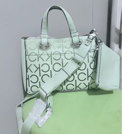 Calvin Klein Signature Bag