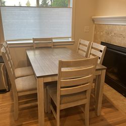 Dining Room Table Set (6 chairs)