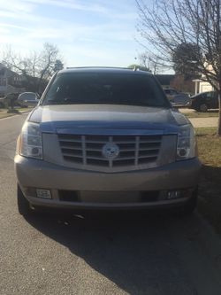 Cadillac Escalade 08