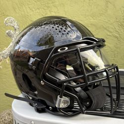 description Almost new only worn for two games payed about 900$ after all the accessories and helmet  - 2 face makes 1 titanium - oakley visor  - ankr