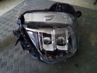 Driver side LED headlight 2022  2024  Hyundai Tucson