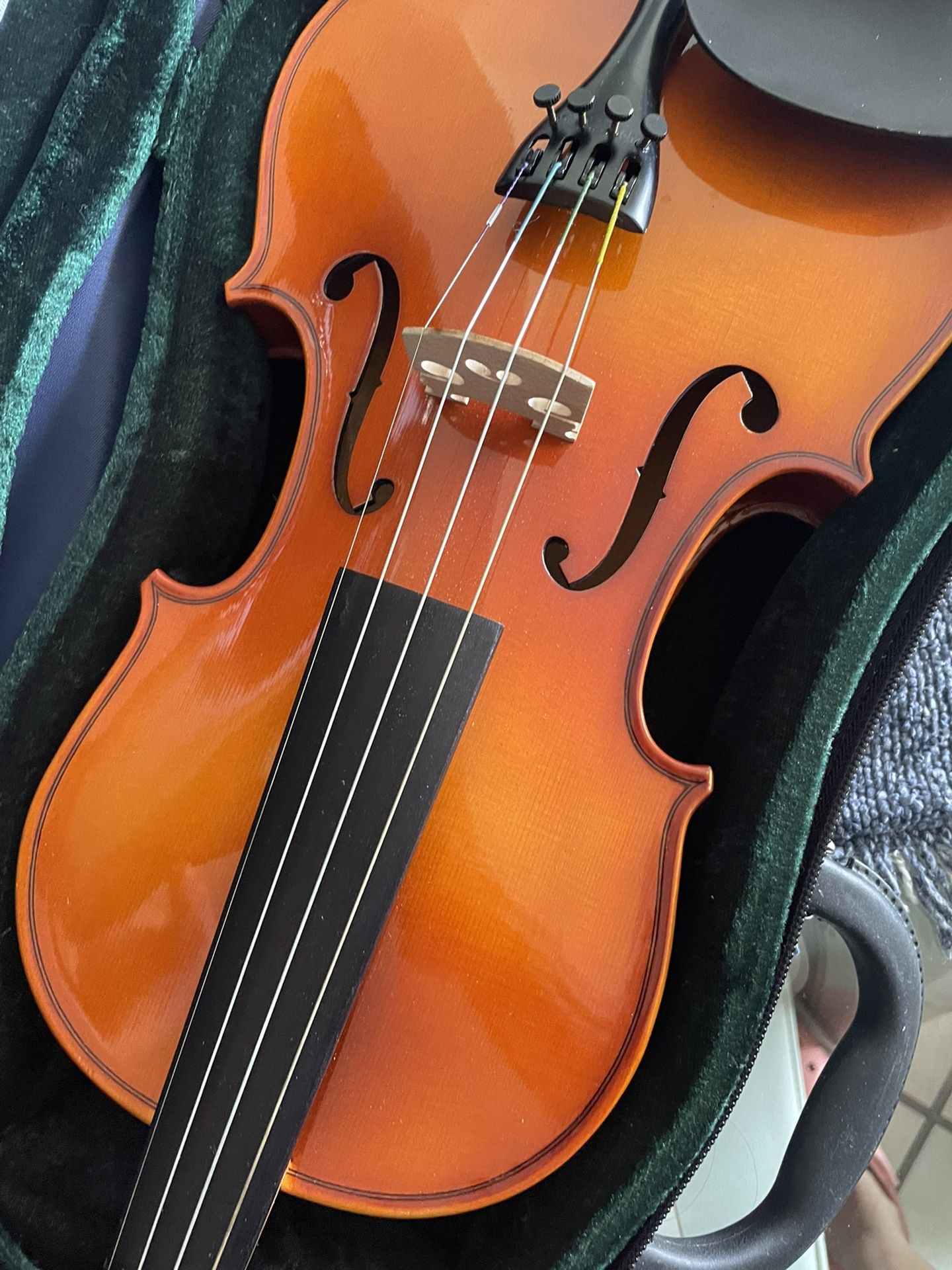Violin Like New